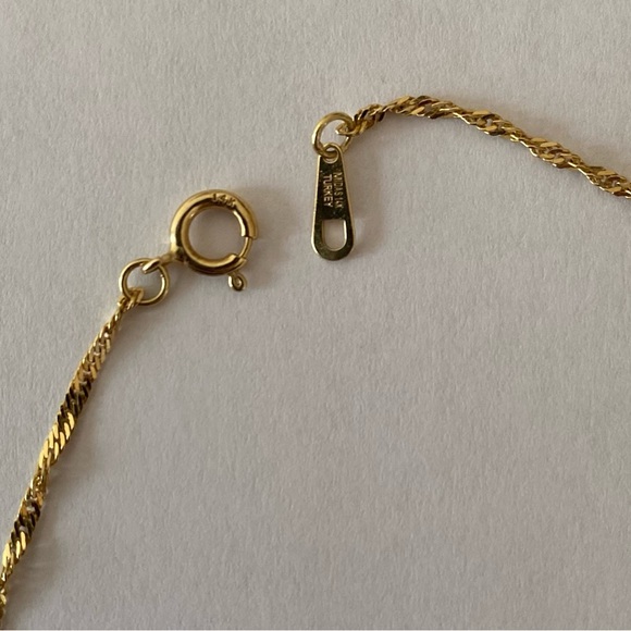 14k Gold Rope Chain Necklace - Picture 5 of 6